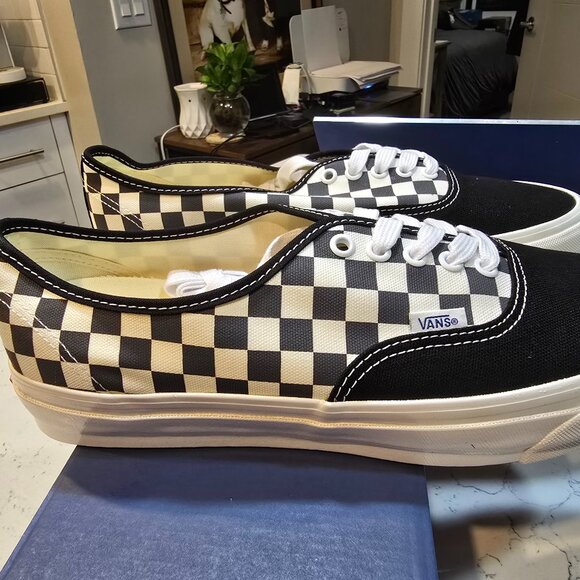 Vans LX Authentic 44 Sneaker in Checkerboard Ashalt VN000EBN1O7 MENS 12 NEW - Picture 1 of 14